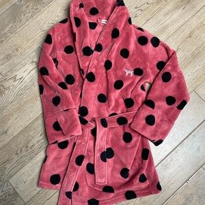 Victoria’s Secret PINK fuzzy plush robe - xs/s